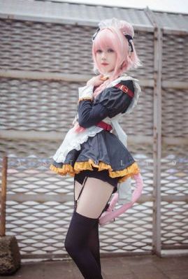 少女1